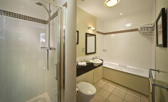 Charlecote Pheasant Hotel