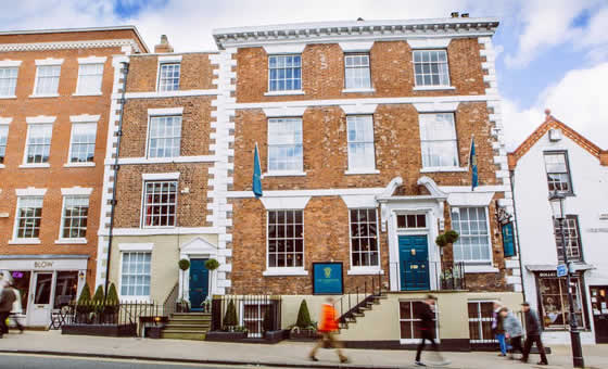 Townhouse Hotel